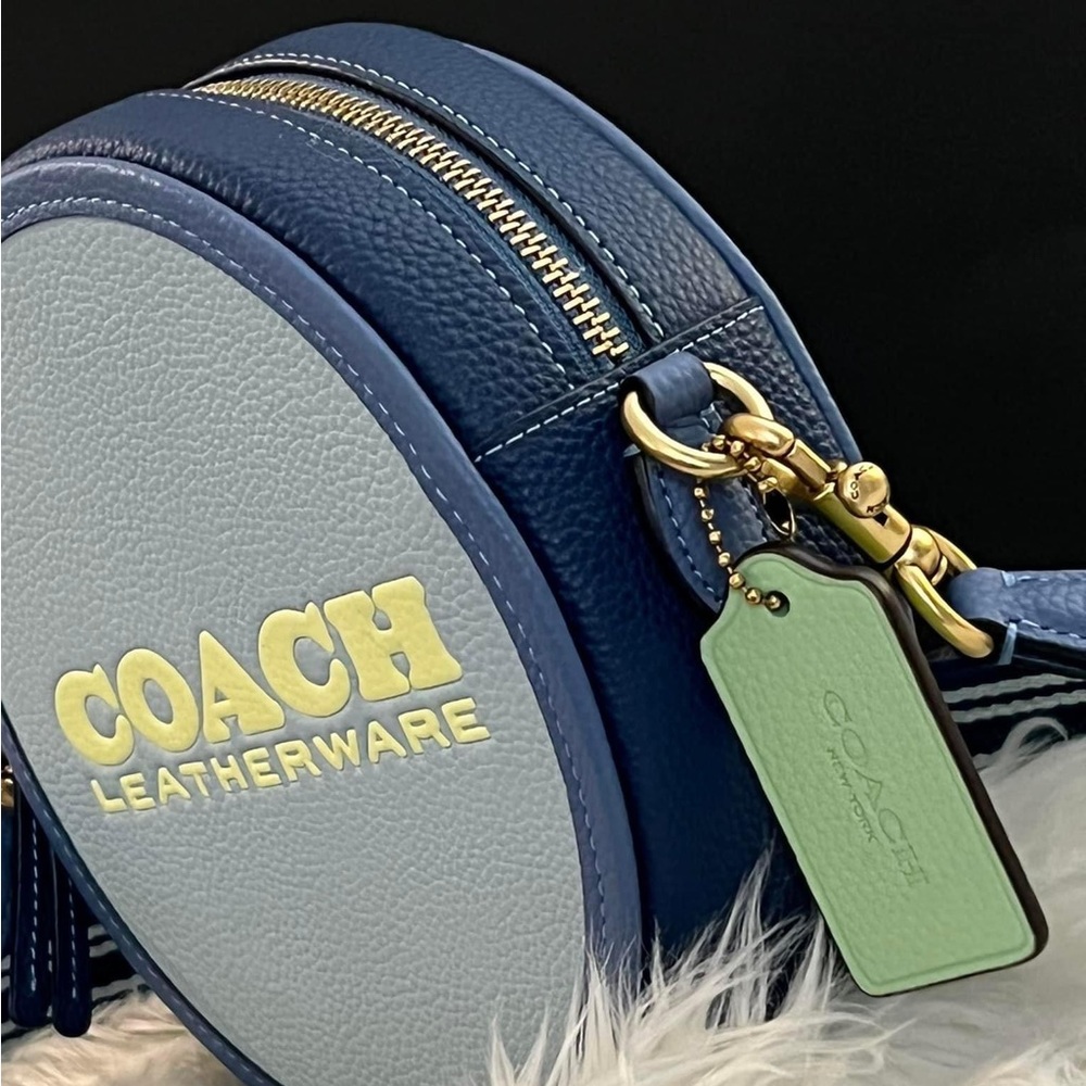 CA098 - Coach Kia Circle Bag in Colorblock - Picture 5 of 10